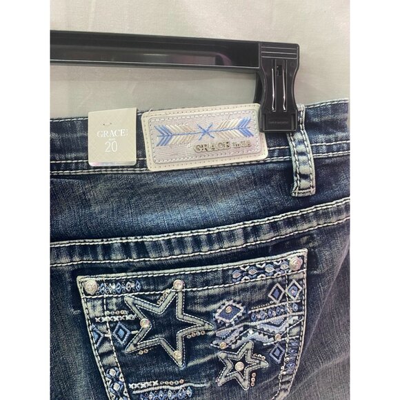 NWT Grace in LA Women's Plus Embellished Star Pocket Denim Shorts SZ 20 P-Short - Picture 6 of 8
